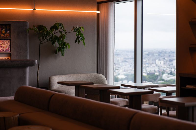 Giordanos elegant bar and lounge area interior